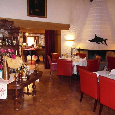 Castello Bianco Hotel Wadern Екстериор снимка