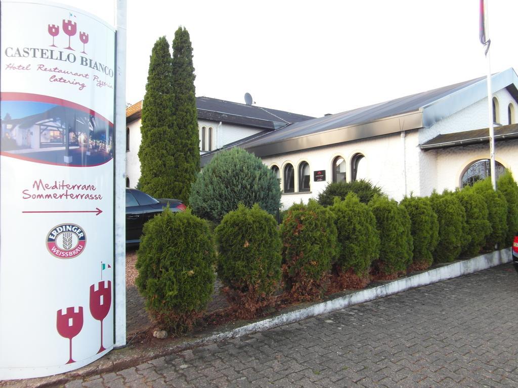 Castello Bianco Hotel Wadern Екстериор снимка