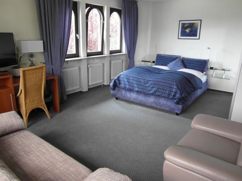 Castello Bianco Hotel Wadern Екстериор снимка