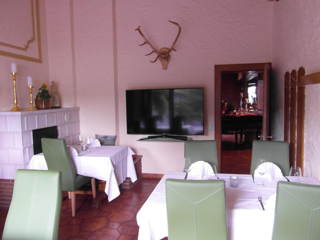 Castello Bianco Hotel Wadern Екстериор снимка