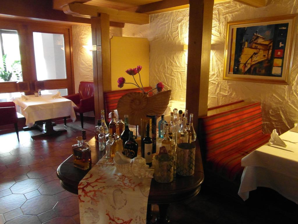 Castello Bianco Hotel Wadern Екстериор снимка